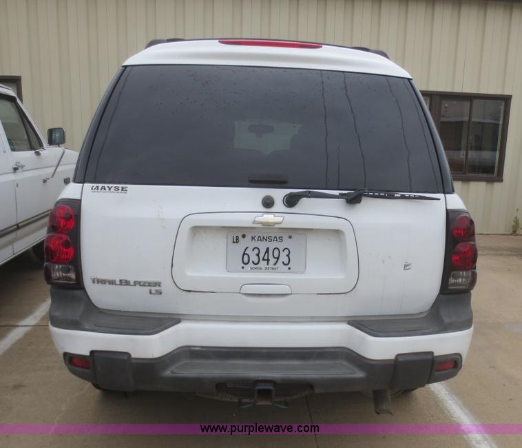 image for item D2228 2005 Chevrolet TrailBlazer EXT LS SUV