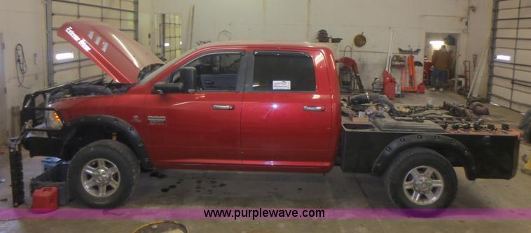 image for item D2240 2010 Dodge Ram 2500 HD Crew Cab flatbed pickup truck