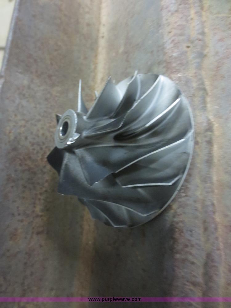 image for item D2240 2010 Dodge Ram 2500 HD Crew Cab flatbed pickup truck