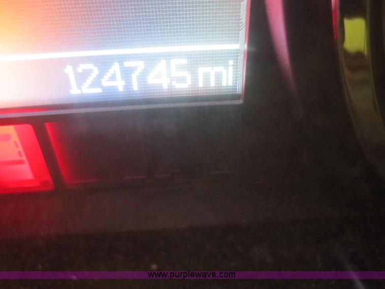 image for item D2240 2010 Dodge Ram 2500 HD Crew Cab flatbed pickup truck