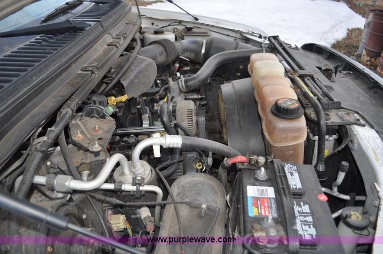 image for item F2160 2000 Ford F250 Super Duty XLT SuperCab pickup truck