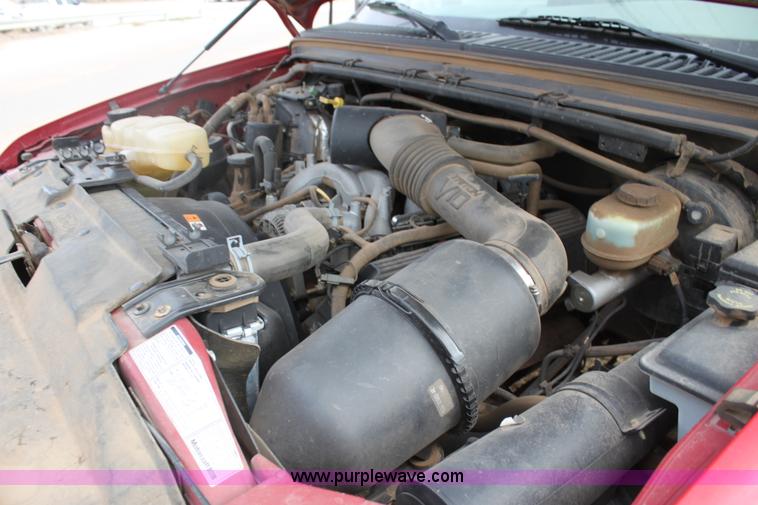 image for item F3394 2001 Ford F350 Super Duty XL pickup truck cab and chassis