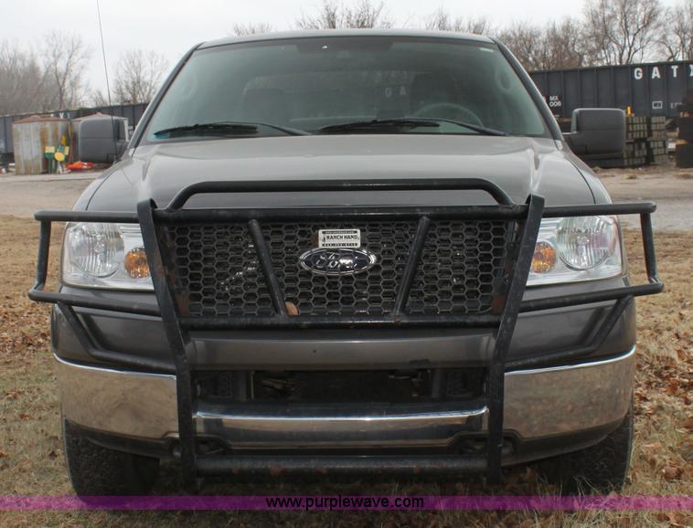 image for item F3397 2005 Ford F150 XLT SuperCrew pickup truck