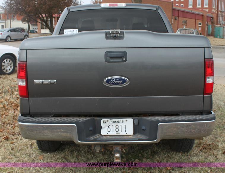 image for item F3397 2005 Ford F150 XLT SuperCrew pickup truck