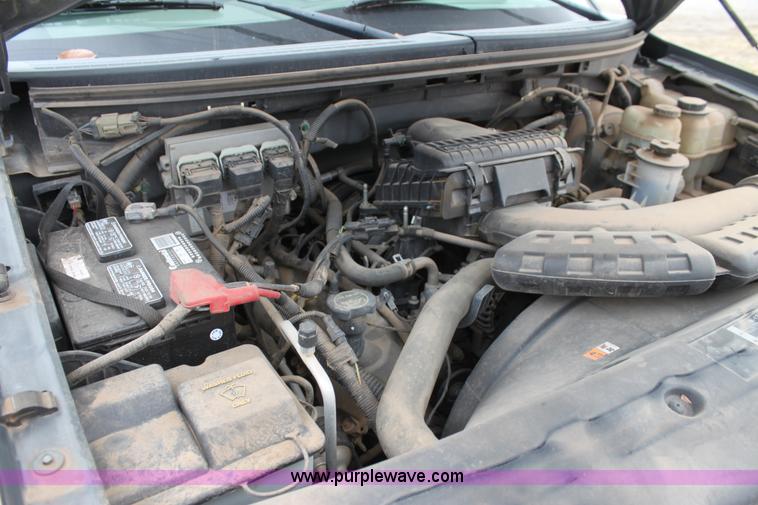 image for item F3397 2005 Ford F150 XLT SuperCrew pickup truck