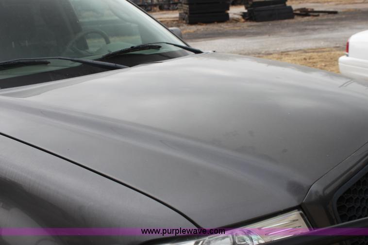 image for item F3397 2005 Ford F150 XLT SuperCrew pickup truck