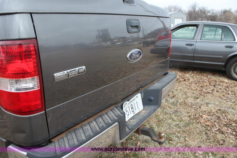 image for item F3397 2005 Ford F150 XLT SuperCrew pickup truck