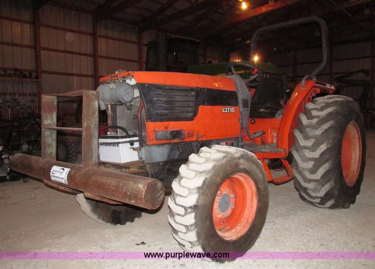 image for item G9862 Kubota L3710 GST MFWD tractor