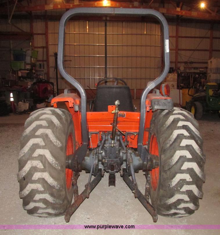 image for item G9862 Kubota L3710 GST MFWD tractor