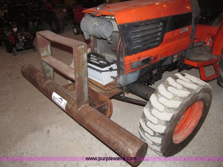 image for item G9862 Kubota L3710 GST MFWD tractor