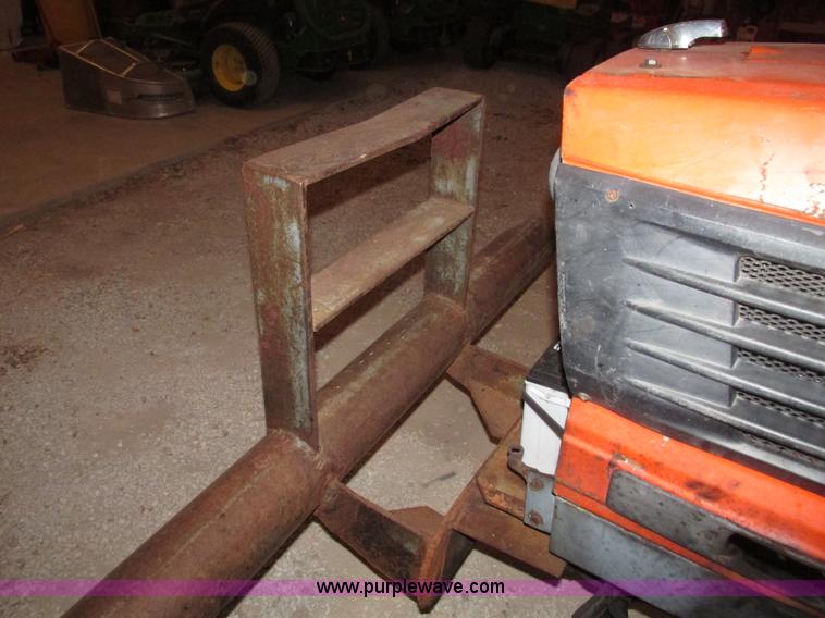 image for item G9862 Kubota L3710 GST MFWD tractor