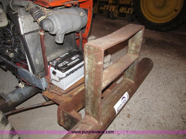 image for item G9862 Kubota L3710 GST MFWD tractor