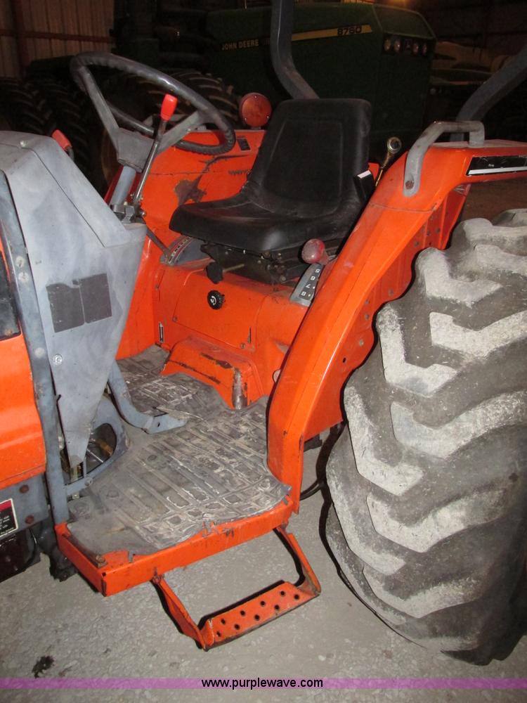 image for item G9862 Kubota L3710 GST MFWD tractor