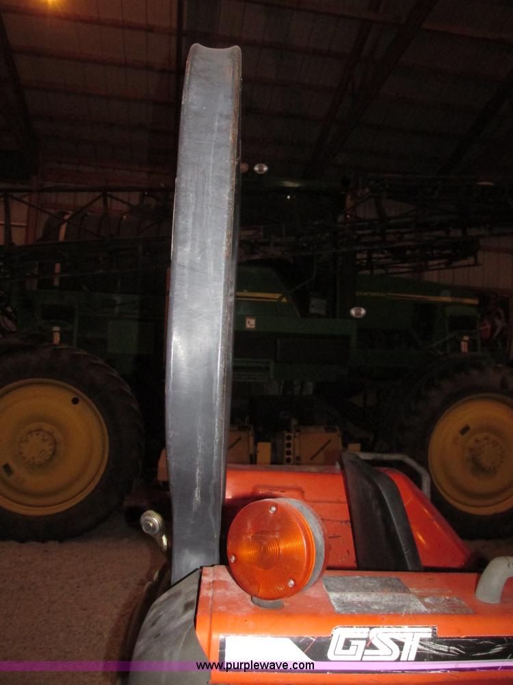 image for item G9862 Kubota L3710 GST MFWD tractor