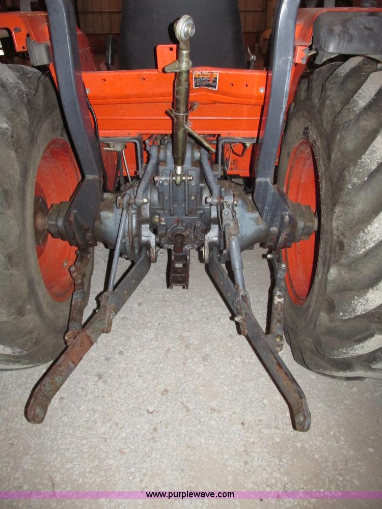 image for item G9862 Kubota L3710 GST MFWD tractor