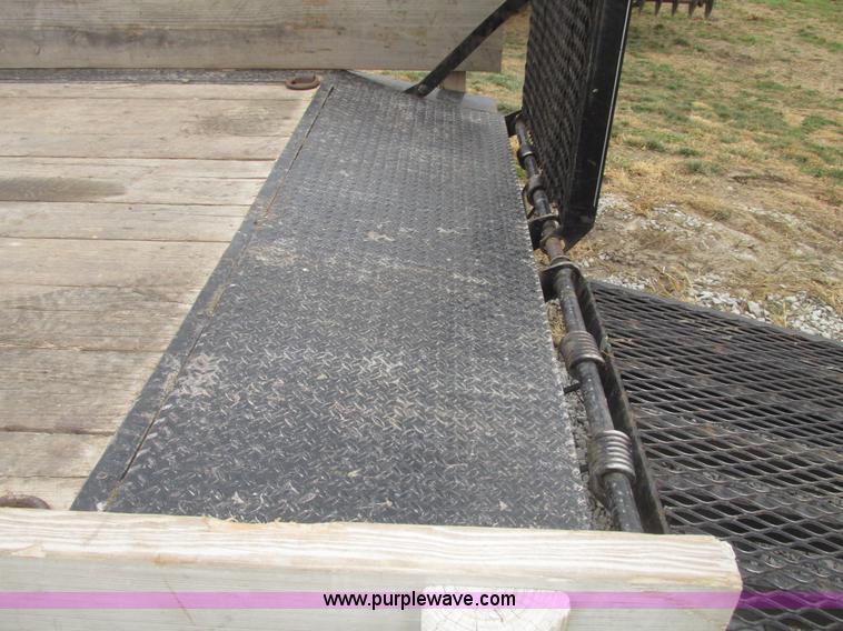 image for item G9863 2012 H&H gooseneck trailer