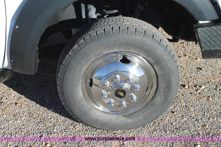 image for item H1680 2012 Ford F350 Super Duty SuperCab utility truck