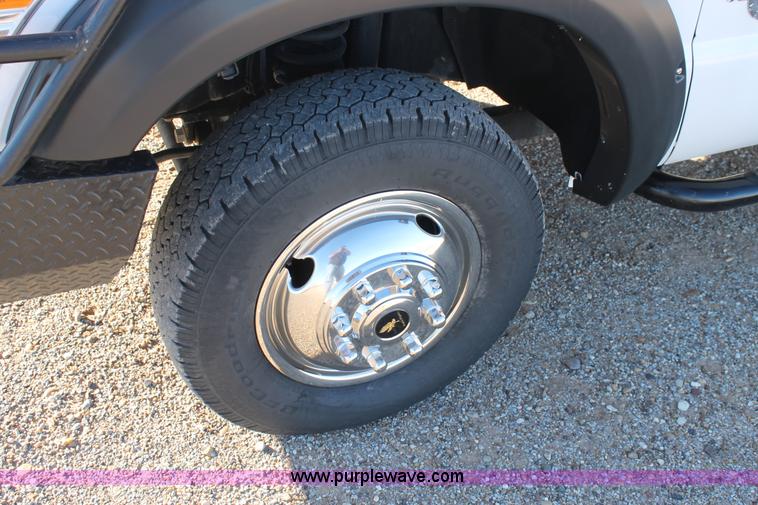 image for item H1680 2012 Ford F350 Super Duty SuperCab utility truck