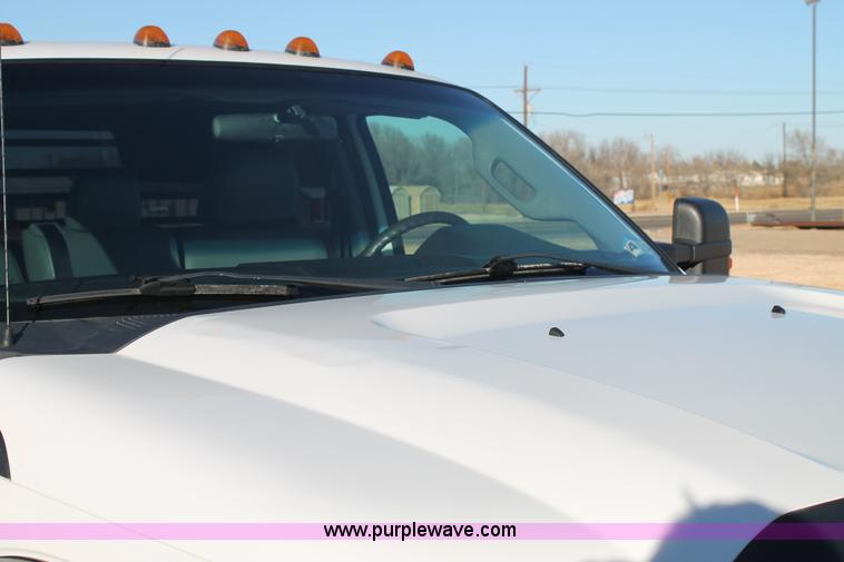 image for item H1680 2012 Ford F350 Super Duty SuperCab utility truck