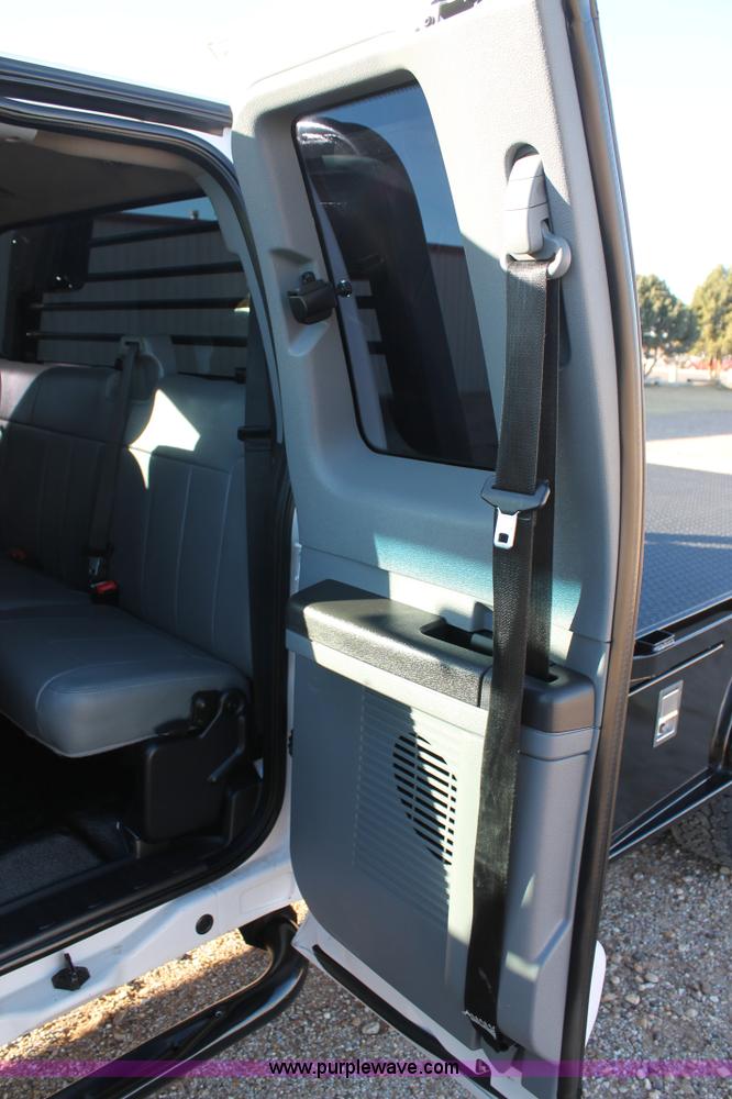 image for item H1680 2012 Ford F350 Super Duty SuperCab utility truck