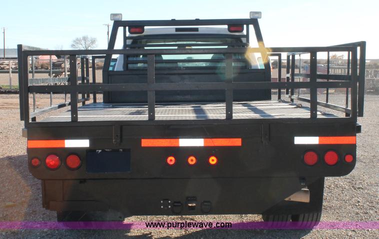 image for item H1681 2008 Ford F550 Crew Cab flatbed truck
