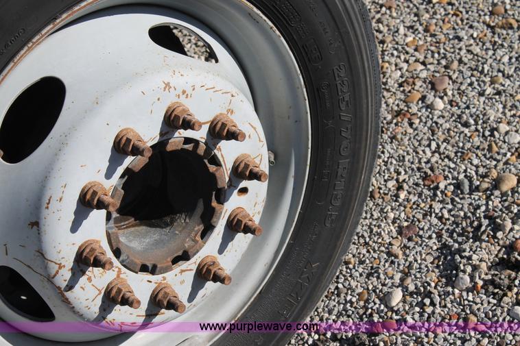 image for item H1681 2008 Ford F550 Crew Cab flatbed truck