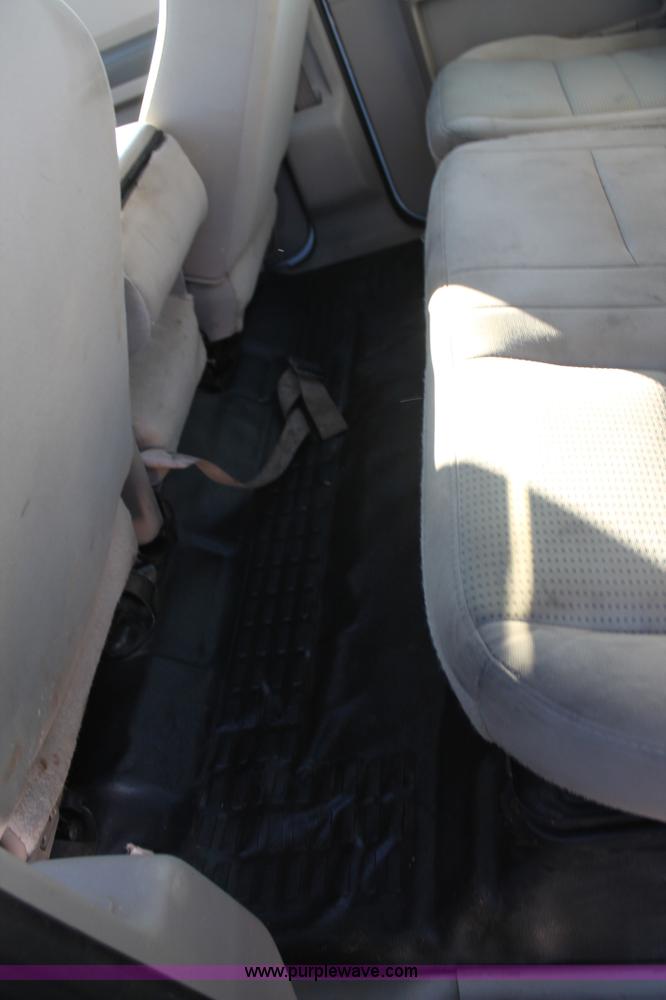 image for item H1681 2008 Ford F550 Crew Cab flatbed truck