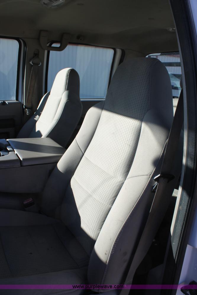 image for item H1681 2008 Ford F550 Crew Cab flatbed truck