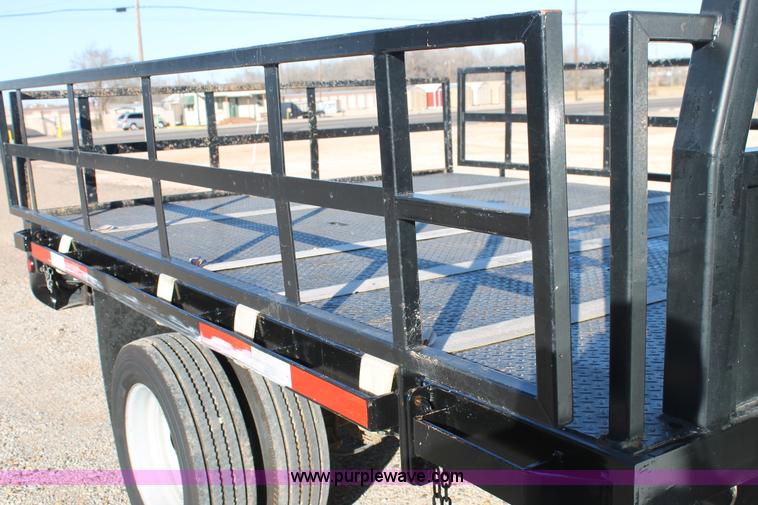 image for item H1681 2008 Ford F550 Crew Cab flatbed truck