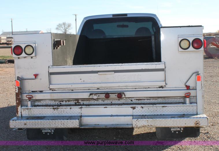 image for item H1682 2007 Ford F450 Super Duty flatbed truck