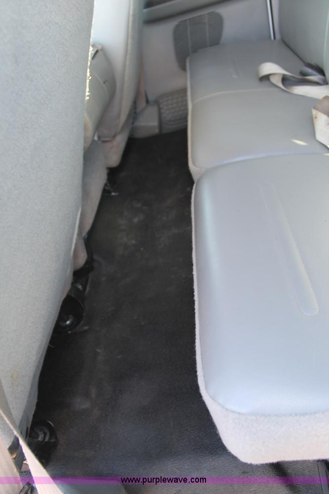 image for item H1683 2006 Ford F350 Super Duty SuperCab utility truck