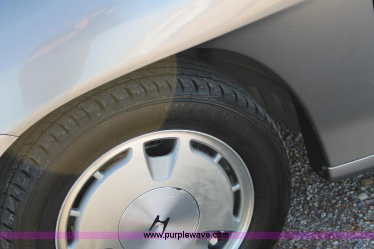 image for item H1691 2005 Honda Insight CVT