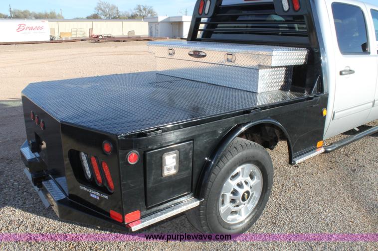 image for item H1692 2011 Chevrolet Silverado 2500HD LT flatbed truck