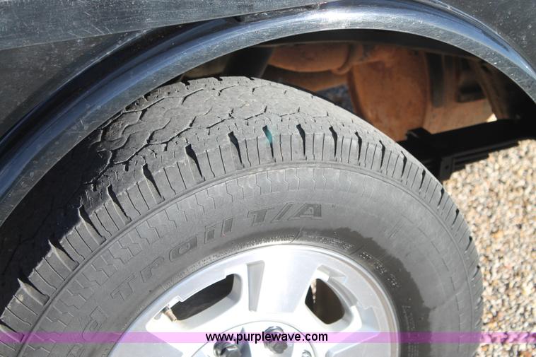 image for item H1692 2011 Chevrolet Silverado 2500HD LT flatbed truck