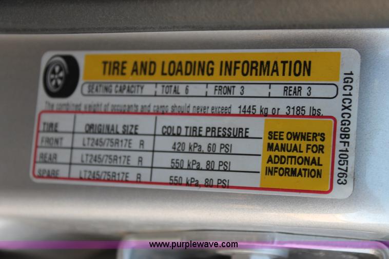 image for item H1692 2011 Chevrolet Silverado 2500HD LT flatbed truck