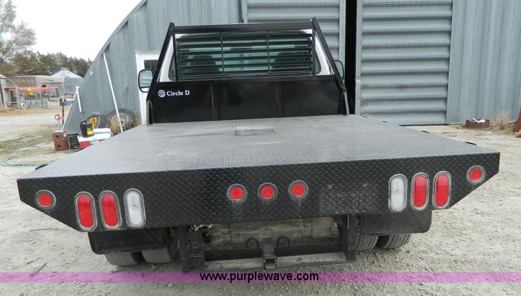 image for item H2315 2000 Ford F450 Super Duty flatbed pickup truck
