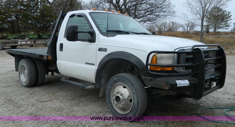 image for item H2315 2000 Ford F450 Super Duty flatbed pickup truck