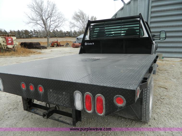 image for item H2315 2000 Ford F450 Super Duty flatbed pickup truck