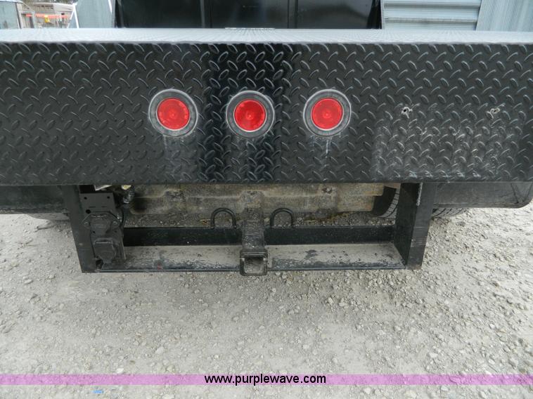 image for item H2315 2000 Ford F450 Super Duty flatbed pickup truck