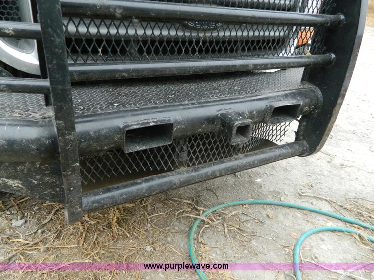 image for item H2315 2000 Ford F450 Super Duty flatbed pickup truck