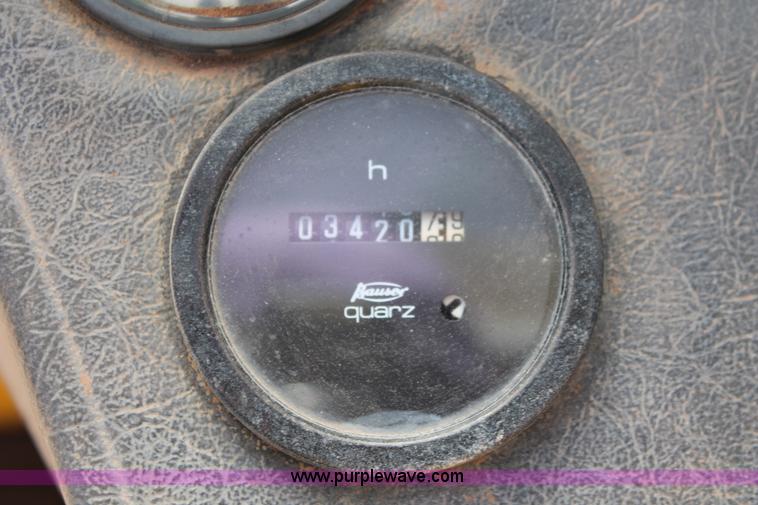 image for item H5519 1990 Kramer 212ET wheel loader