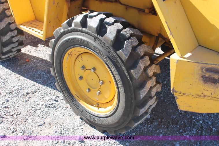 image for item H5519 1990 Kramer 212ET wheel loader