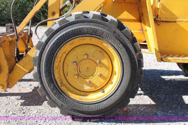 image for item H5519 1990 Kramer 212ET wheel loader