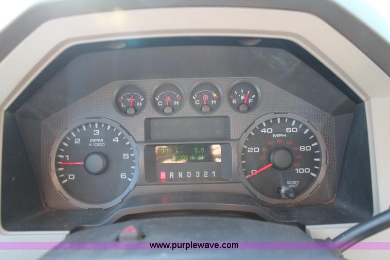 image for item H5520 2008 Ford F450 Super Duty XL SuperCab flatbed truck