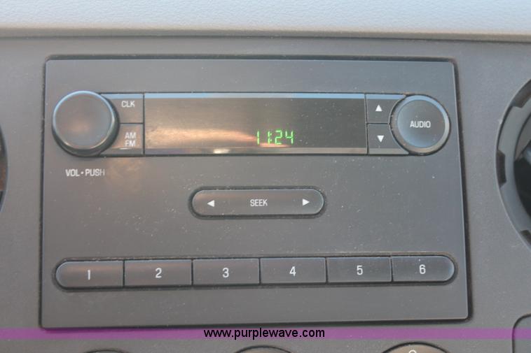 image for item H5520 2008 Ford F450 Super Duty XL SuperCab flatbed truck