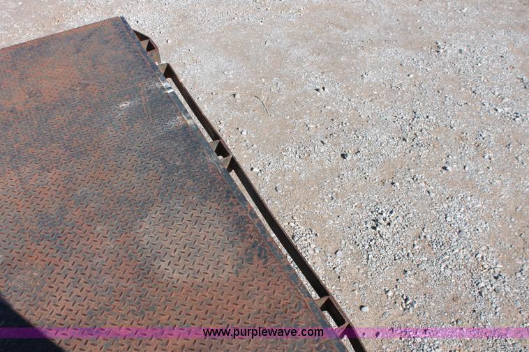 image for item H5520 2008 Ford F450 Super Duty XL SuperCab flatbed truck