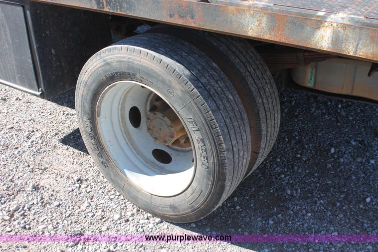 image for item H5520 2008 Ford F450 Super Duty XL SuperCab flatbed truck