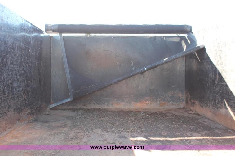 image for item H5522 2006 Diamond Fleetneck Workhorse gooseneck dump trailer