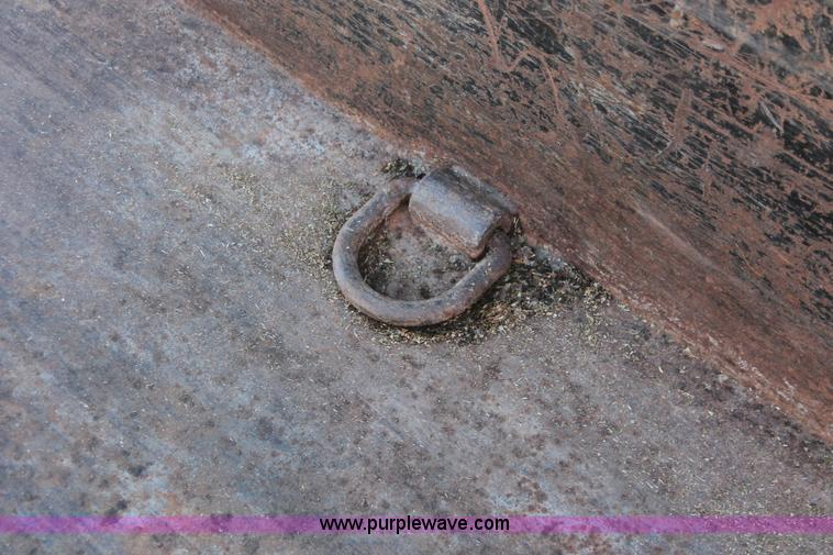 image for item H5522 2006 Diamond Fleetneck Workhorse gooseneck dump trailer