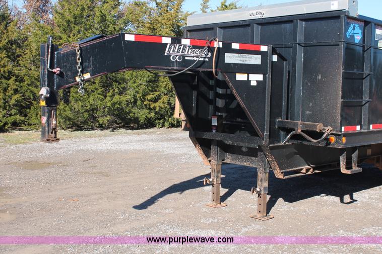image for item H5522 2006 Diamond Fleetneck Workhorse gooseneck dump trailer